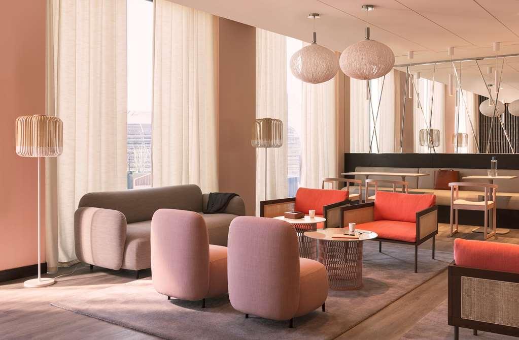Okko Hotels Paris La Defense 낭테르 레스토랑 사진