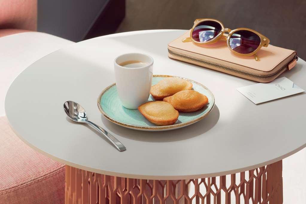 Okko Hotels Paris La Defense 낭테르 레스토랑 사진